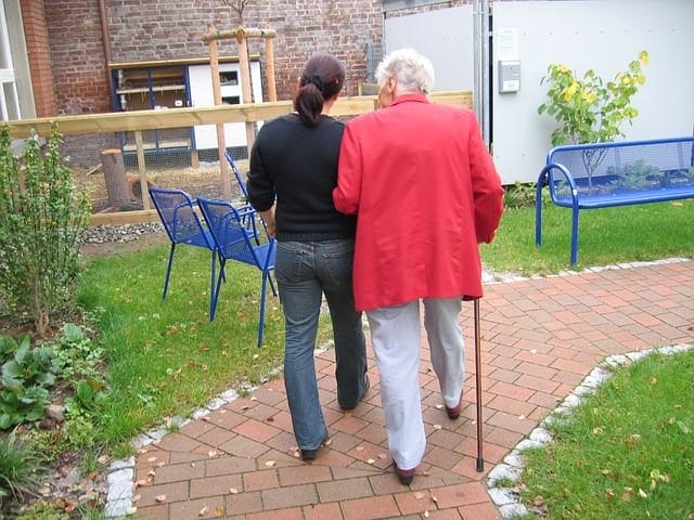 5 Tips for Home Alzheimer’s / Dementia Care elder care dementia age in place home care